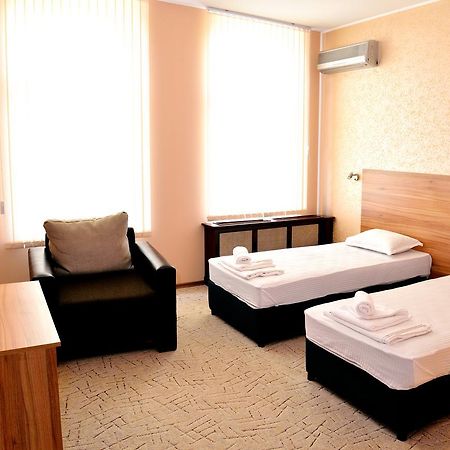 Hotel Cascade Pleven ภายนอก รูปภาพ